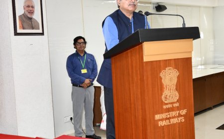 नुक्कड़ नाटक के माध्यम से समझाया स्वच्छता का महत्व