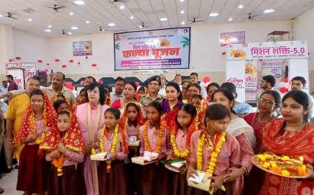 अष्टमी और नवमी तिथि को मिशन शक्ति के तहत UP में पूजी गई पांच लाख कन्याएं