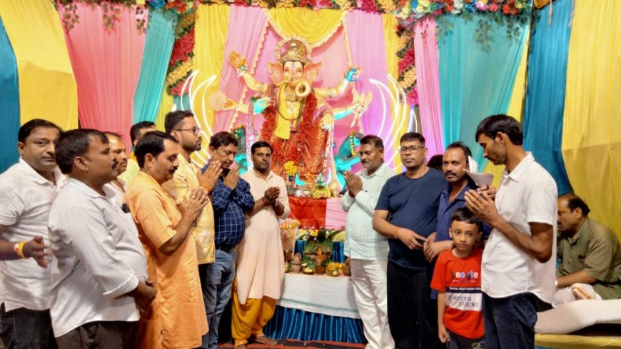श्रीगणेश उत्सव में उमड़ी भीड़