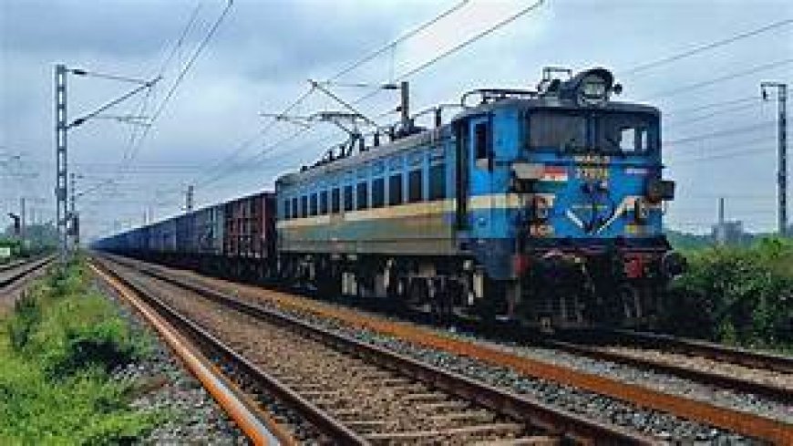 माल ढुलाई संपर्क में वृद्धि - कश्मीर से सेब की निर्बाध ढुलाई और मिज़ोरम के लिए पहली कार्गो सेवा ने नए आर्थिक अवसरों के द्वार खोले