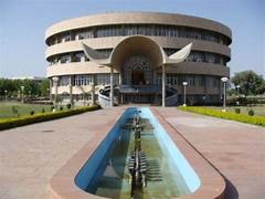 योगी सरकार का उच्च शिक्षा में बड़ा कदम : तीन विश्वविद्यालयों में 948 नए पदों को मंजूरी