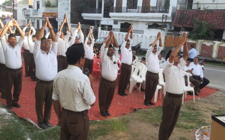 गणवेशधारी स्वयंसेवकों ने राष्ट्रभक्ति, सेवा और समर्पण का किया प्रदर्शन