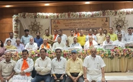 हिंदी पत्रिकारिता को सशक्त और समृद्धि बनाने पर हुआ मंथन